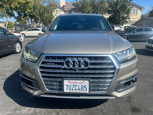Used 2017 Audi Q7 3.0T Prestige AWD/4WD image 2