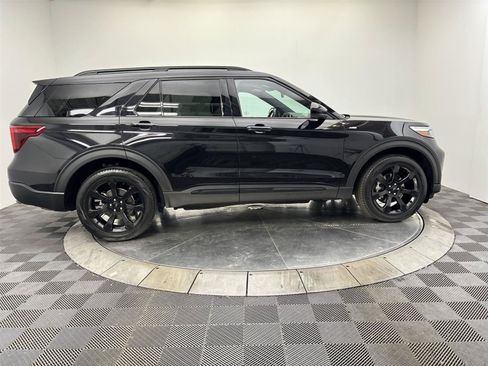 Used 2023 Ford Explorer ST-Line w/ Class IV Trailer Tow Package AWD/4WD image 17