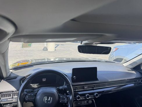 Used 2023 Honda Civic Touring image 10