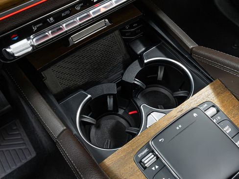 Used 2021 Mercedes-Benz GLE 350 4MATIC image 58