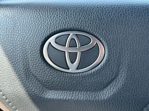 Certified 2025 Toyota 4Runner SR5 AWD/4WD image 36