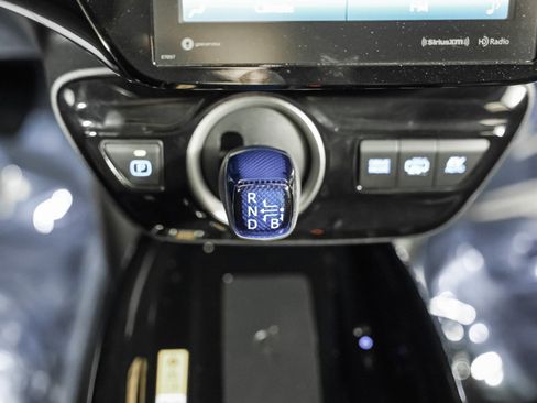 Used 2021 Toyota Prius Prime XLE image 18