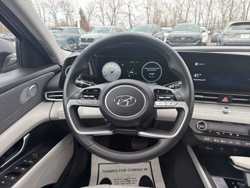 Used 2021 Hyundai Elantra Limited w/ Cargo Package image 13