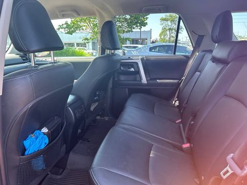 Used 2022 Toyota 4Runner TRD Sport w/ Technology Package AWD/4WD image 8