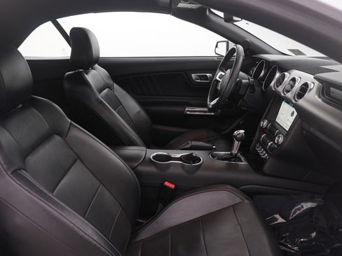 Used 2018 Ford Mustang GT Premium RWD image 11