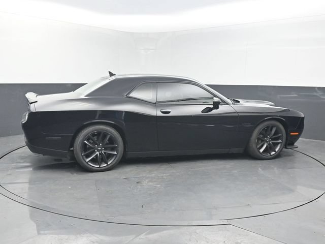 Used 2022 Dodge Challenger R/T RWD image 7