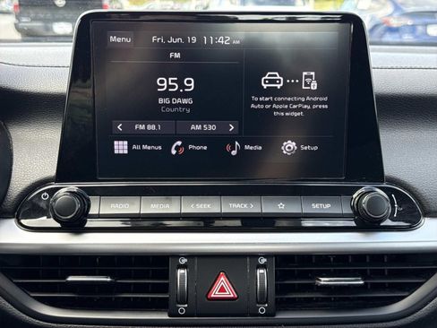 Used 2023 Kia Forte LXS FWD image 9
