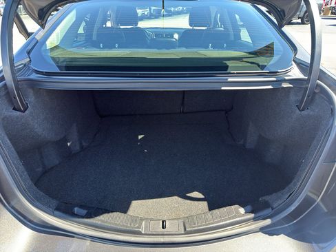 Used 2018 Ford Fusion SE w/ Equipment Group 201A FWD image 35