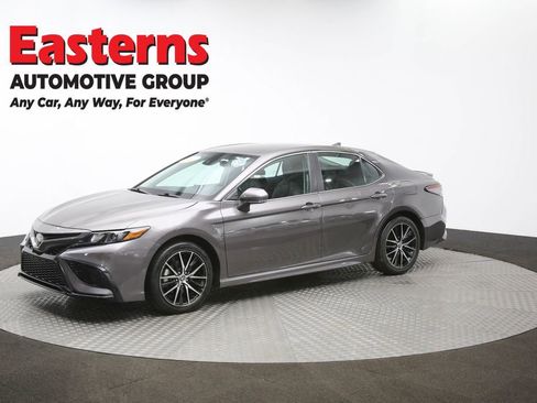 Used 2024 Toyota Camry SE image 56