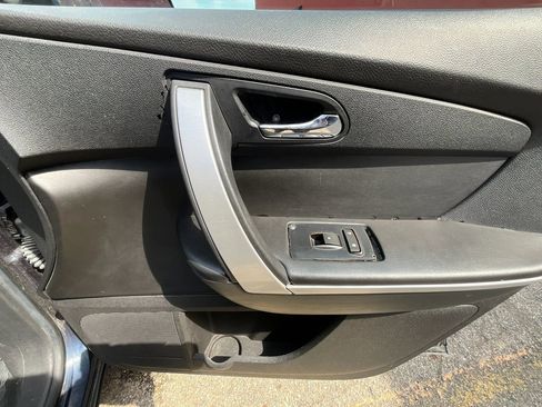 Used 2016 Chevrolet Traverse LTZ image 32