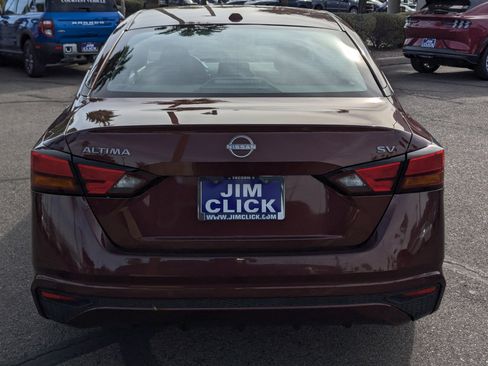 Used 2023 Nissan Altima 2.5 SV image 3