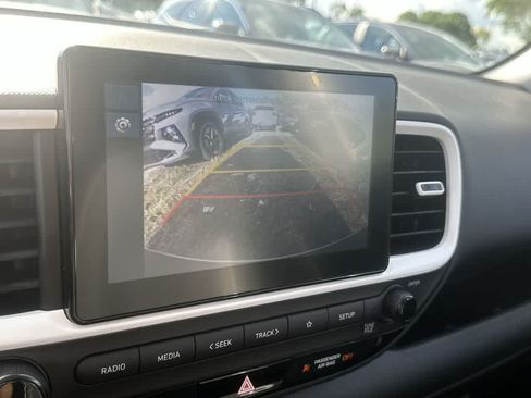 New 2026 Hyundai Venue SEL FWD image 18