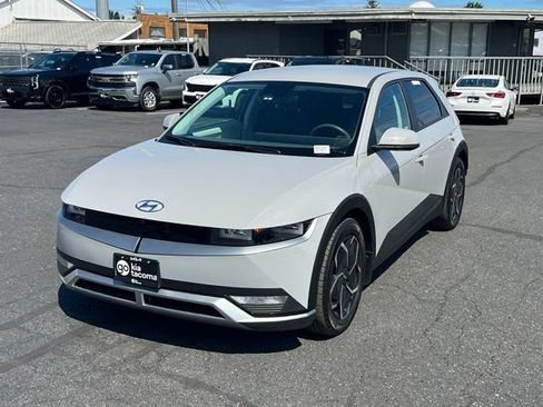 Used 2024 Hyundai Ioniq 5 SE AWD/4WD image 3