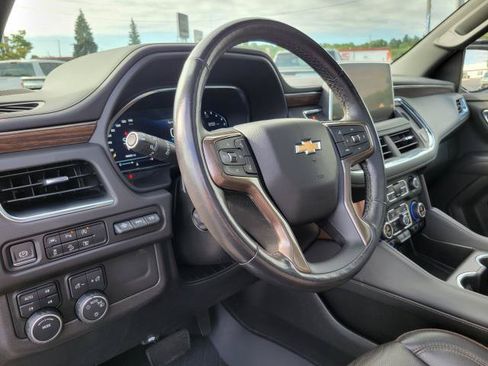 Used 2023 Chevrolet Suburban High Country AWD/4WD image 10