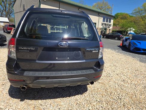 Used 2013 Subaru Forester 2.5X AWD/4WD image 4