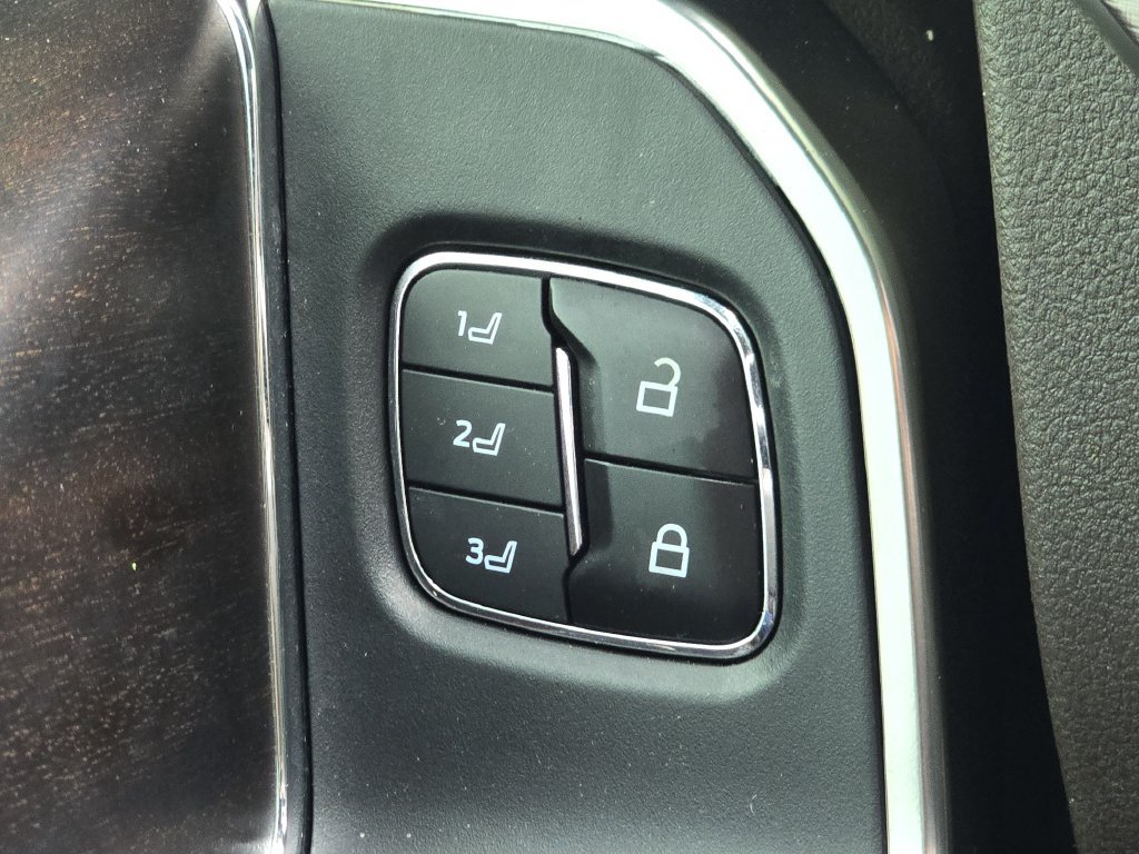 Used 2023 Ford F250 King Ranch w/ Chrome Package AWD/4WD image 28