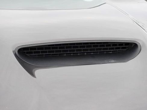 Used 2022 Dodge Challenger GT image 3