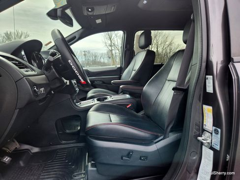 Used 2020 Dodge Grand Caravan GT image 37