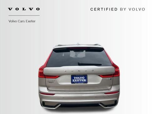 Certified 2023 Volvo XC60 B5 Plus w/ Climate Package image 8