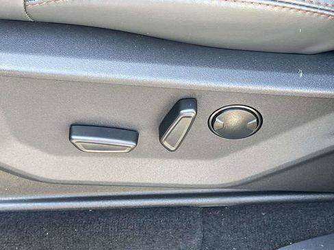 New 2025 Ford Expedition Active image 14