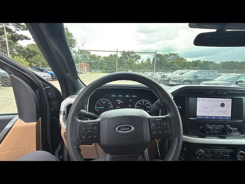 Used 2023 Ford F150 XLT image 11