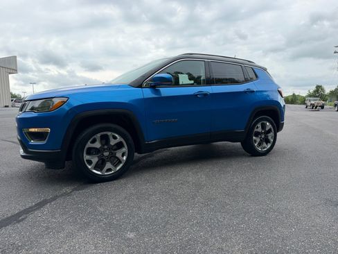 Used 2019 Jeep Compass Limited AWD/4WD image 10