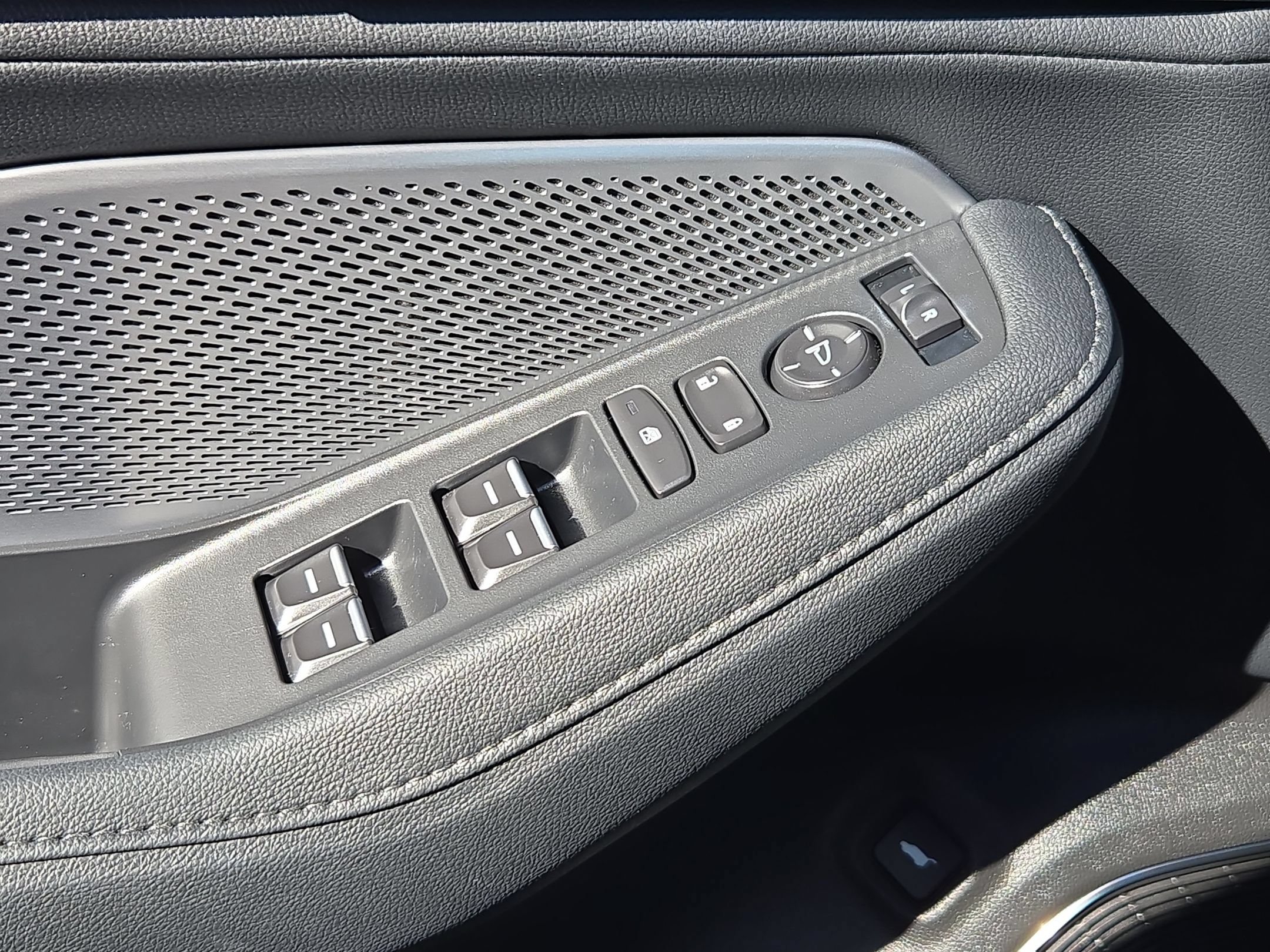 Certified 2026 Acura MDX SH-AWD image 11