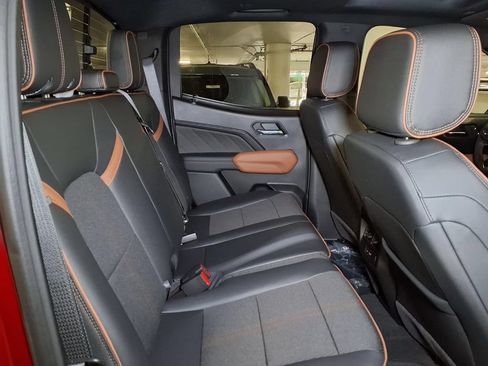 New 2026 GMC Canyon AT4 w/ Technology Plus Package AWD/4WD image 7