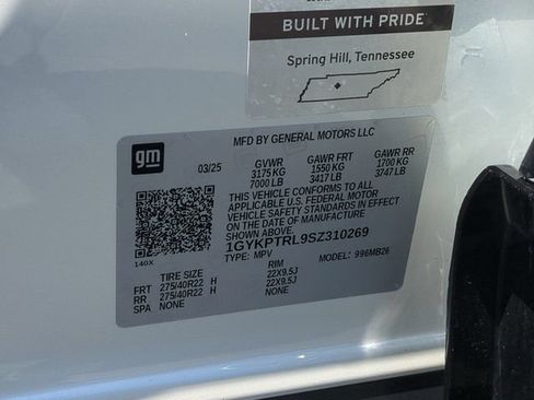 Used 2025 Cadillac Lyriq Luxury w/ LPO, Floor Liner Package AWD/4WD image 34