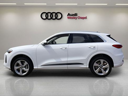 New 2026 Audi Q5 Premium Plus AWD/4WD image 2