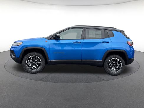 New 2026 Jeep Compass Trailhawk image 2