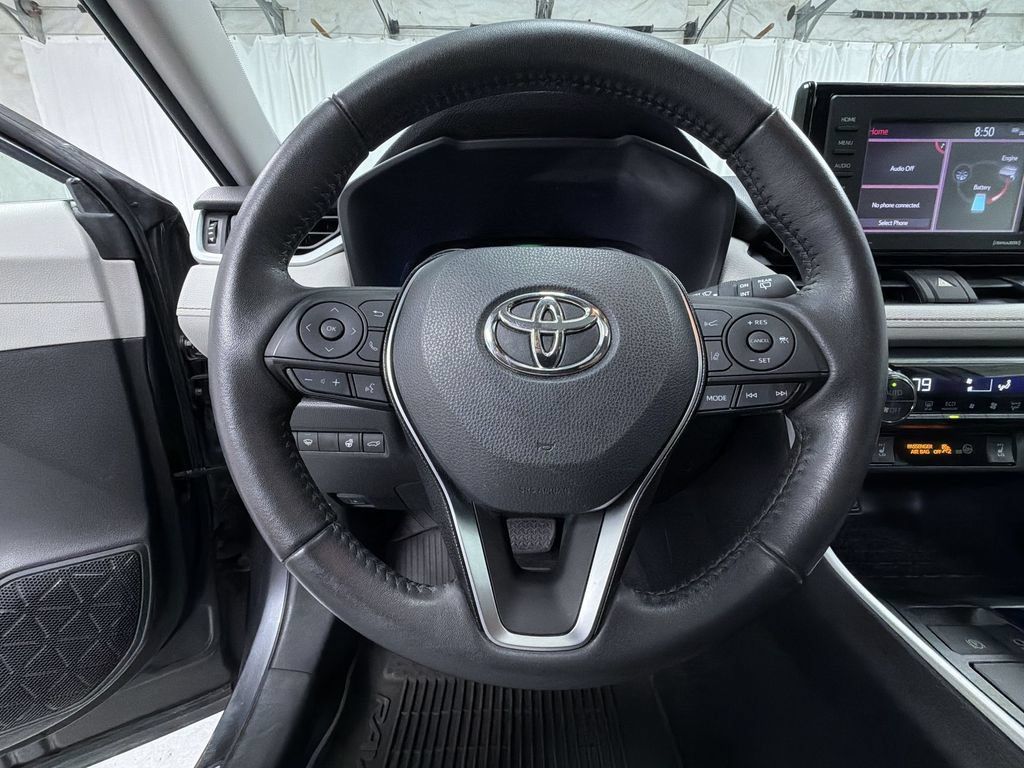 Used 2021 Toyota RAV4 XLE w/ Convenience Package AWD/4WD image 27