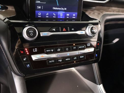 Used 2021 Ford Explorer Platinum w/ Equipment Group 601A image 8