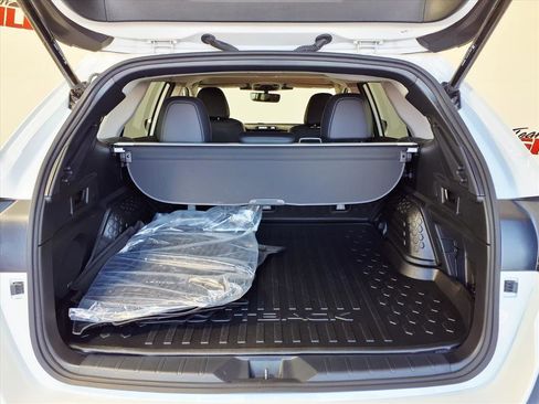 Used 2025 Subaru Outback Limited XT image 9