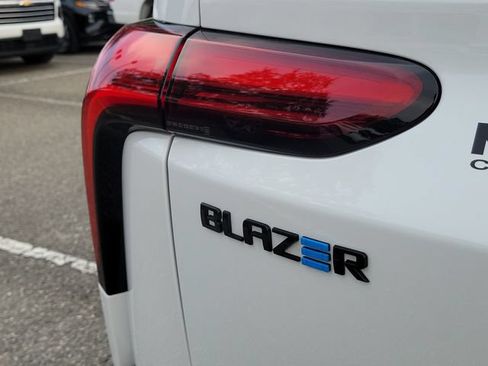 Used 2024 Chevrolet Blazer EV RS RWD image 7