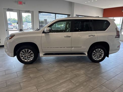 Used 2015 Lexus GX 460 w/ Premium Package image 20