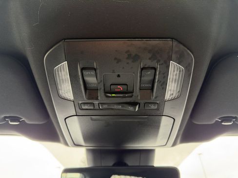 Used 2025 Toyota Highlander XSE image 29