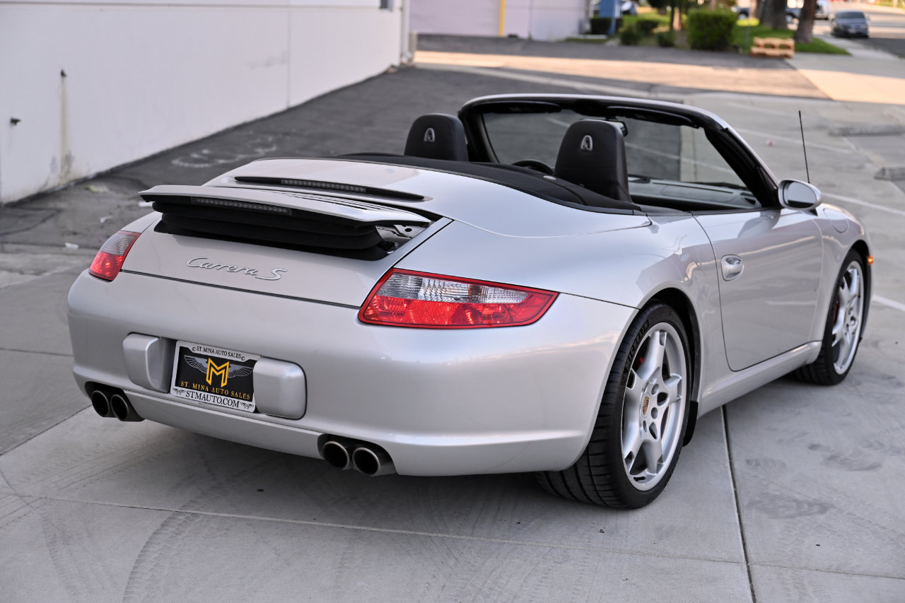 Used 2005 Porsche 911 Carrera S RWD image 11
