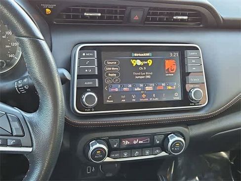 Used 2020 Nissan Kicks SR w/ SR Premium Package image 27