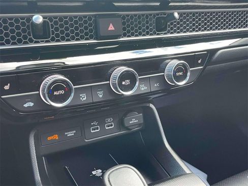 Certified 2024 Honda Civic Touring image 29