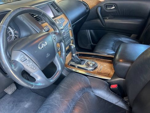 Used 2014 INFINITI QX80 4WD w/ Theater Package image 10