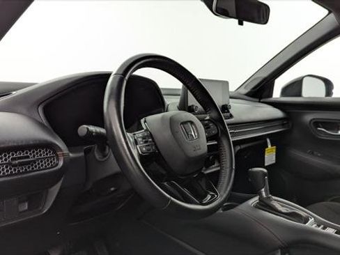 Used 2025 Honda HR-V Sport image 23