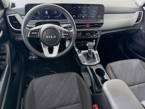 Used 2026 Kia Seltos LX image 17