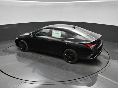 New 2026 Hyundai Elantra SEL Sport FWD image 29