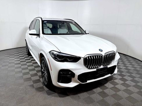 Used 2023 BMW X5 xDrive40i w/ M Sport Package AWD/4WD image 2