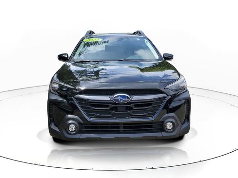 Used 2024 Subaru Outback Premium AWD/4WD image 2