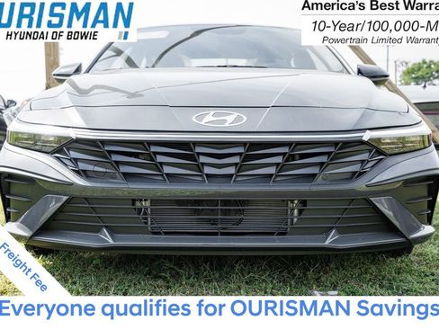 New 2025 Hyundai Elantra SEL image 2