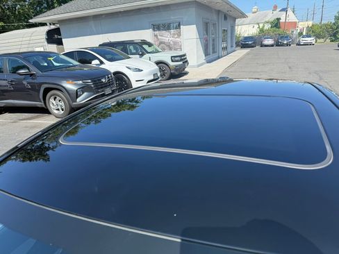Used 2018 Mercedes-Benz C 300 4MATIC Sedan image 9