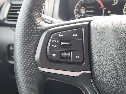 Used 2025 Honda Ridgeline TrailSport image 27