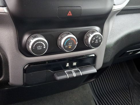 Used 2022 RAM 1500 Big Horn image 15